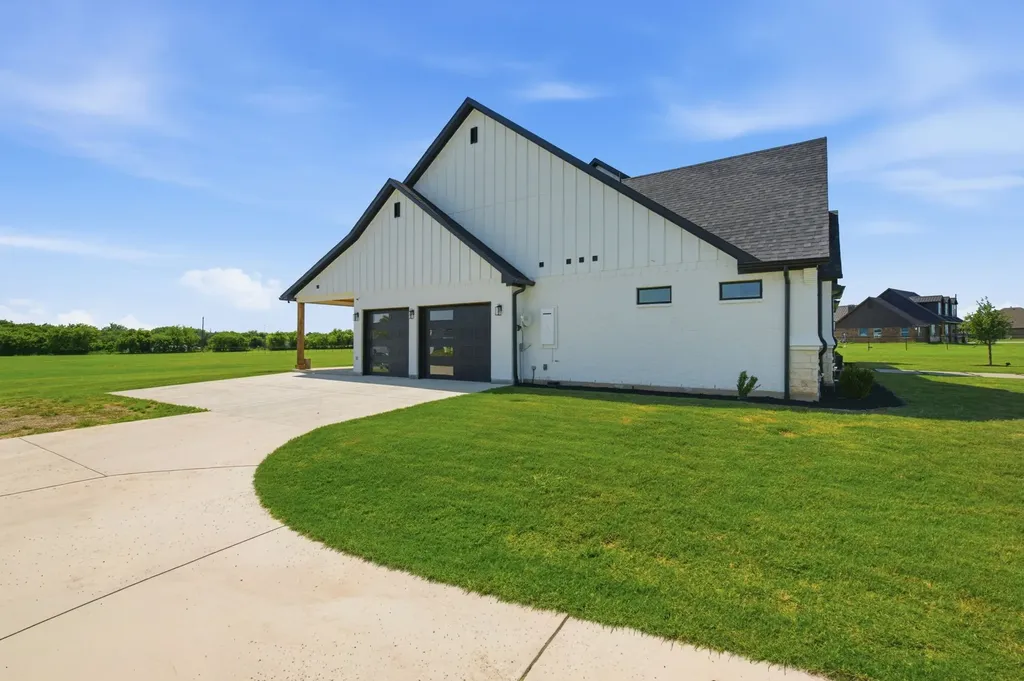 4790 Austin Circle Sanger TX 76266
