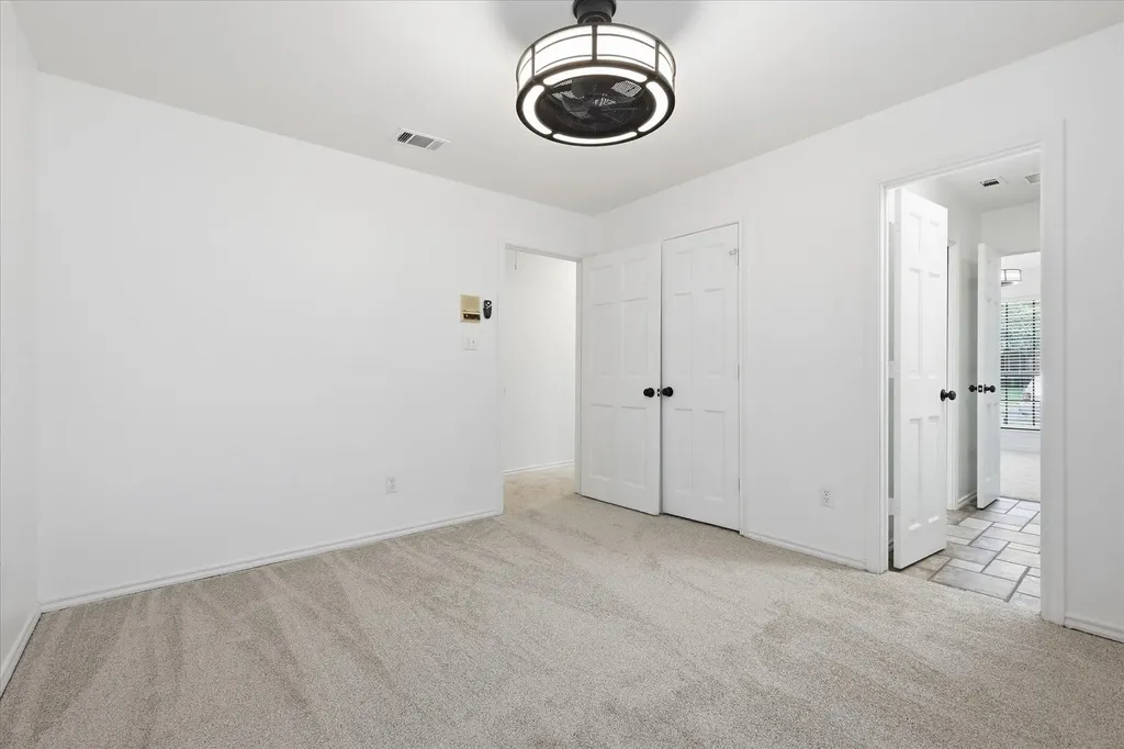 1900 Glenbrook Court Bedford TX 76021