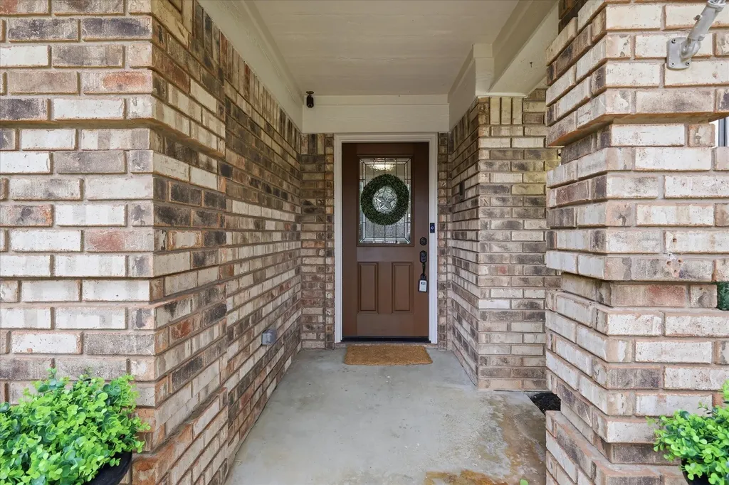1900 Glenbrook Court Bedford TX 76021
