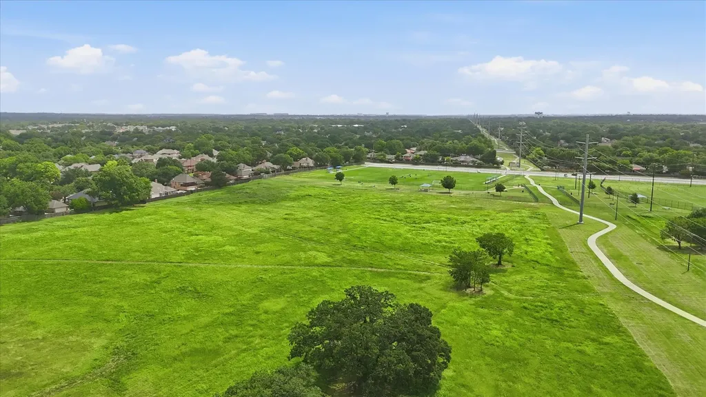 1900 Glenbrook Court Bedford TX 76021
