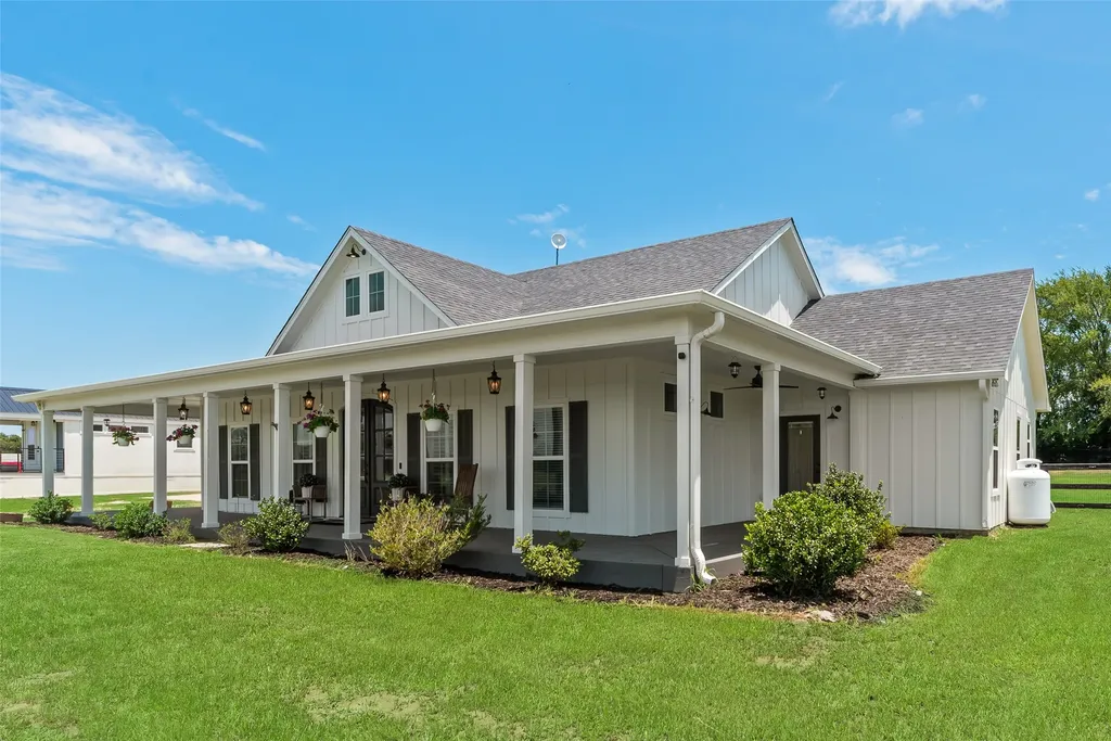 771 Vz County Road 2115 Canton TX 75103