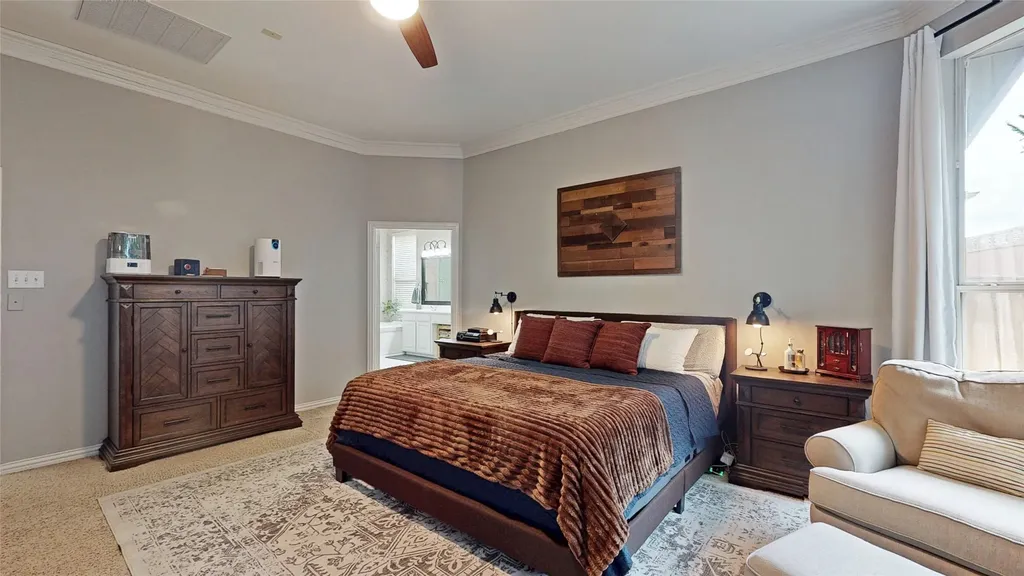 861 Bradford Street Lantana TX 76226