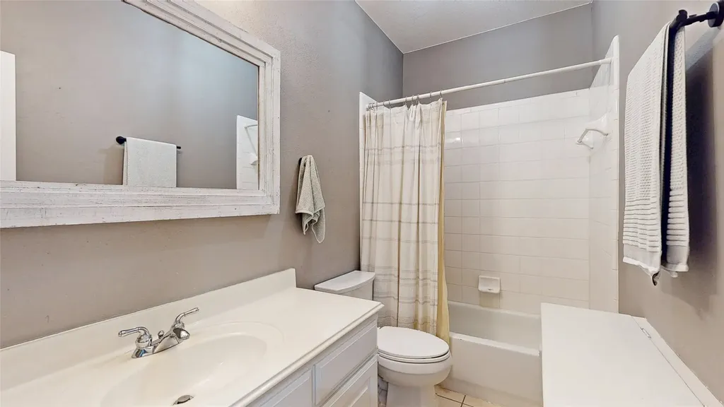 861 Bradford Street Lantana TX 76226