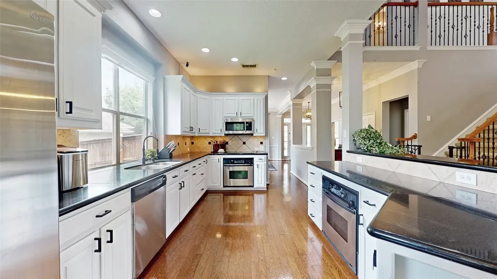 861 Bradford Street Lantana TX 76226