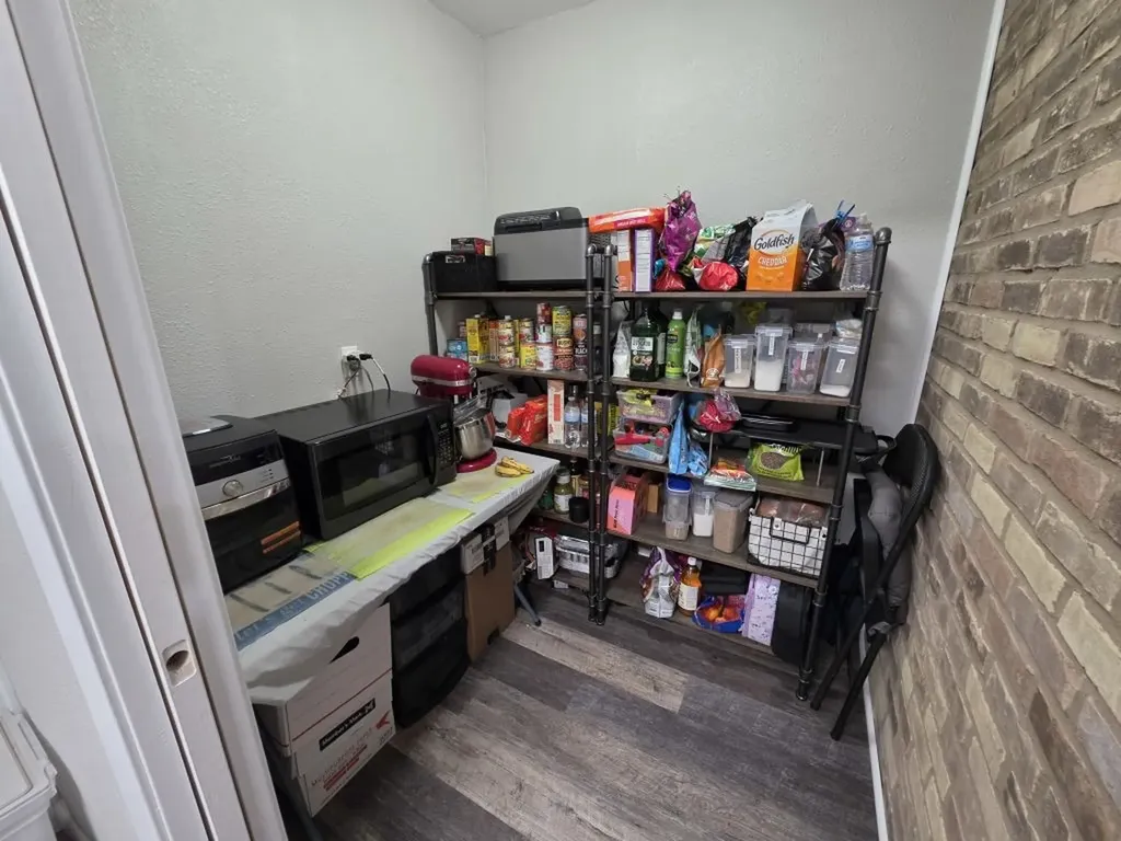 104 Bowie Lane Hewitt TX 76643