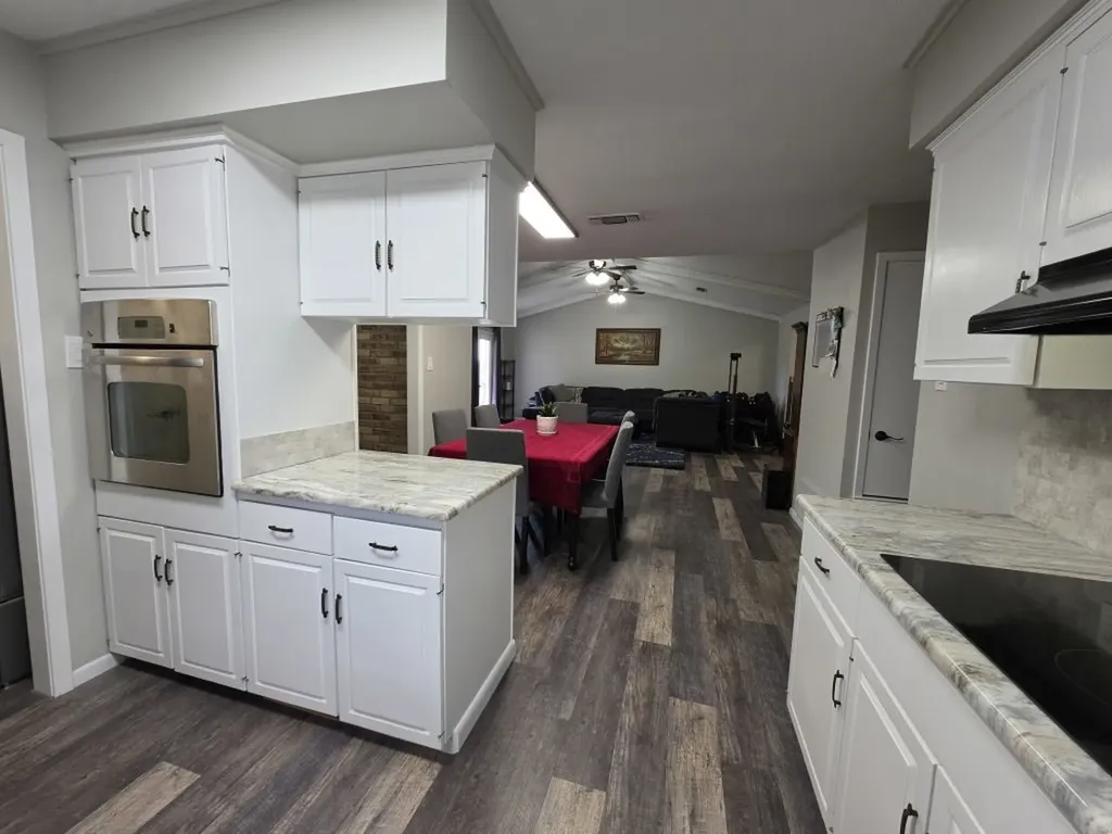 104 Bowie Lane Hewitt TX 76643