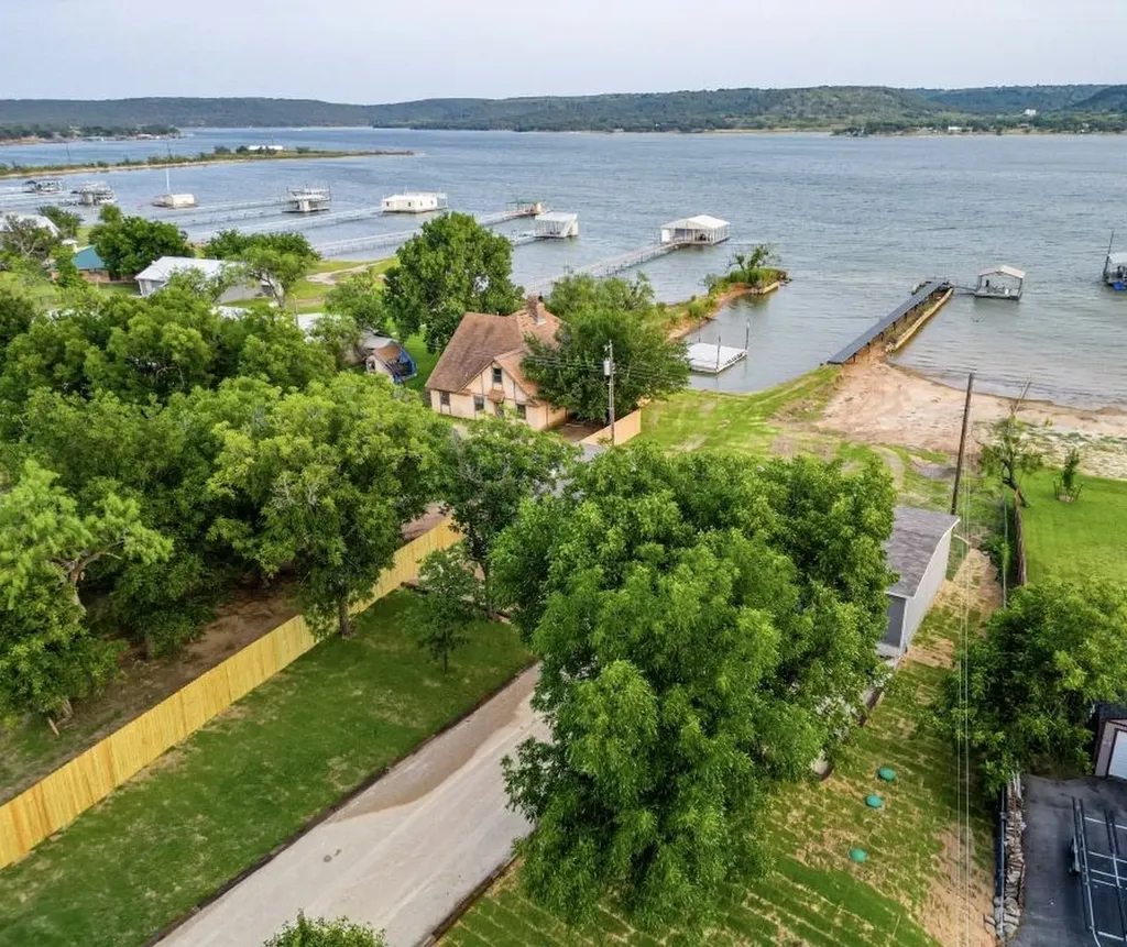 4445 Chapel Road Possum Kingdom Lake TX 76450