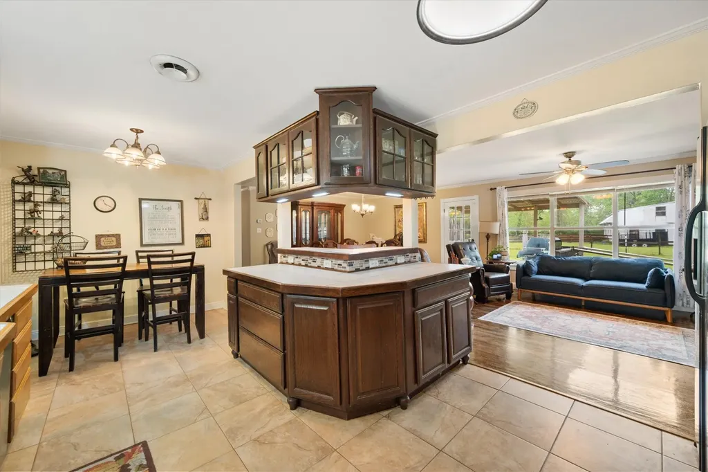 14036 Old Texaco Road Conroe TX 77302