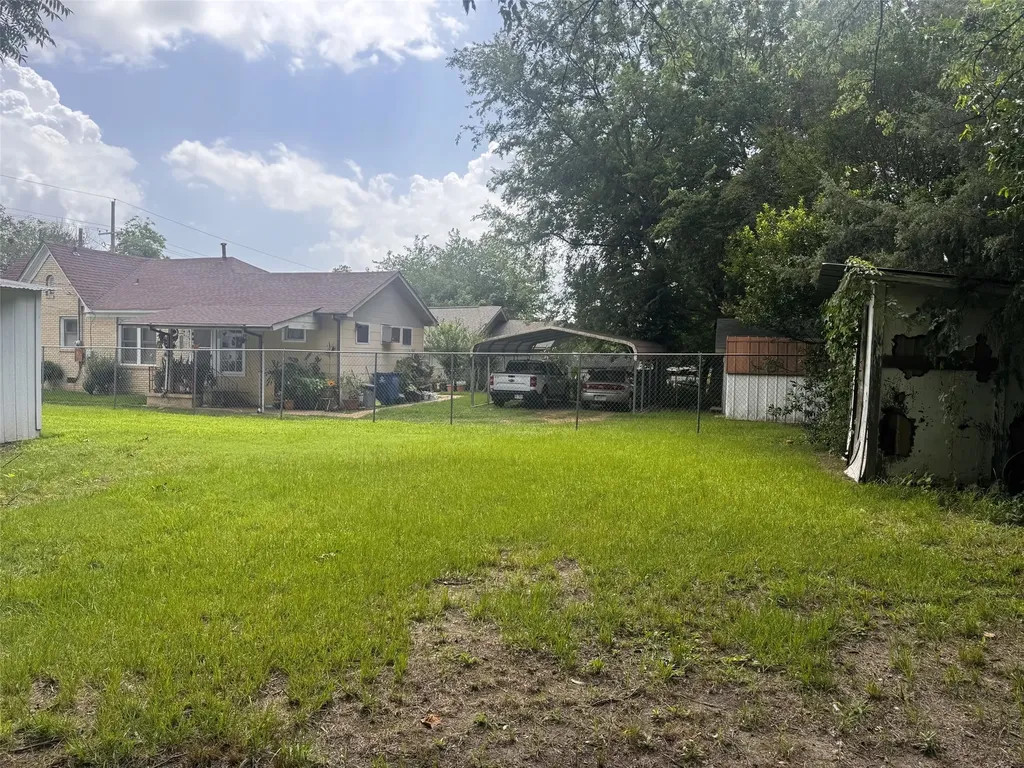 414 W 4th Street Mt Pleasant TX 75455