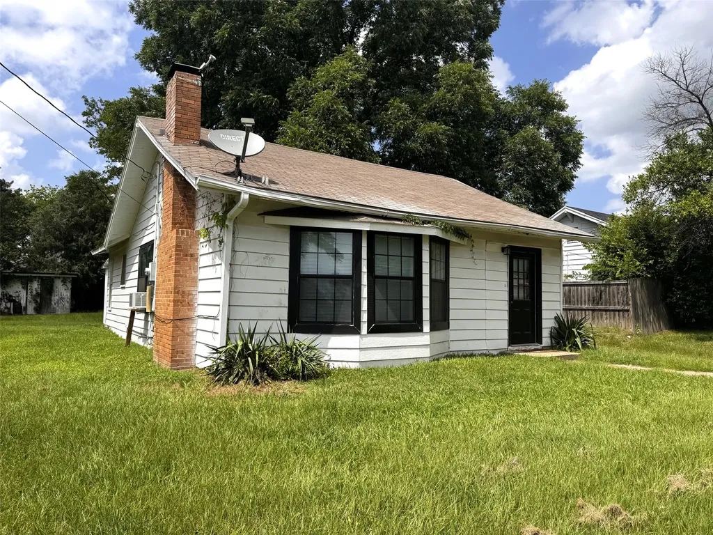 414 W 4th Street Mt Pleasant TX 75455