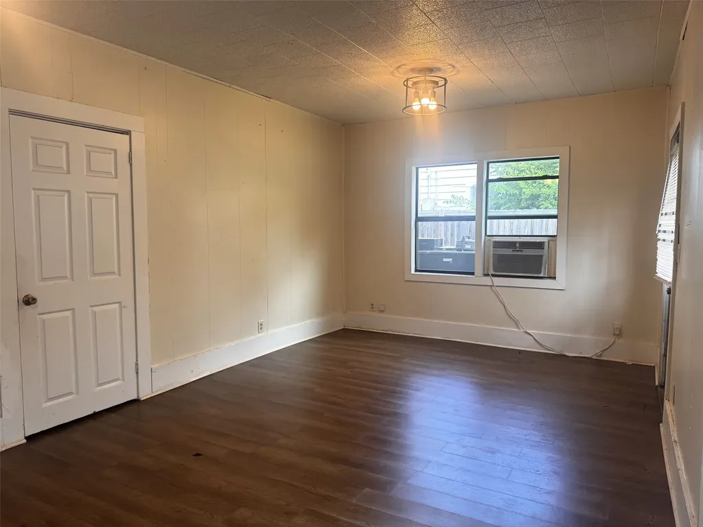 414 W 4th Street Mt Pleasant TX 75455