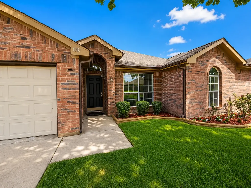 1010 Mediterranean Avenue Midlothian TX 76065