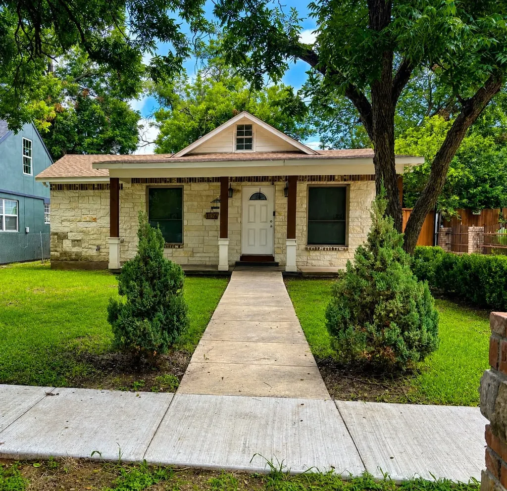 1126 Wilbur Street Dallas TX 75224