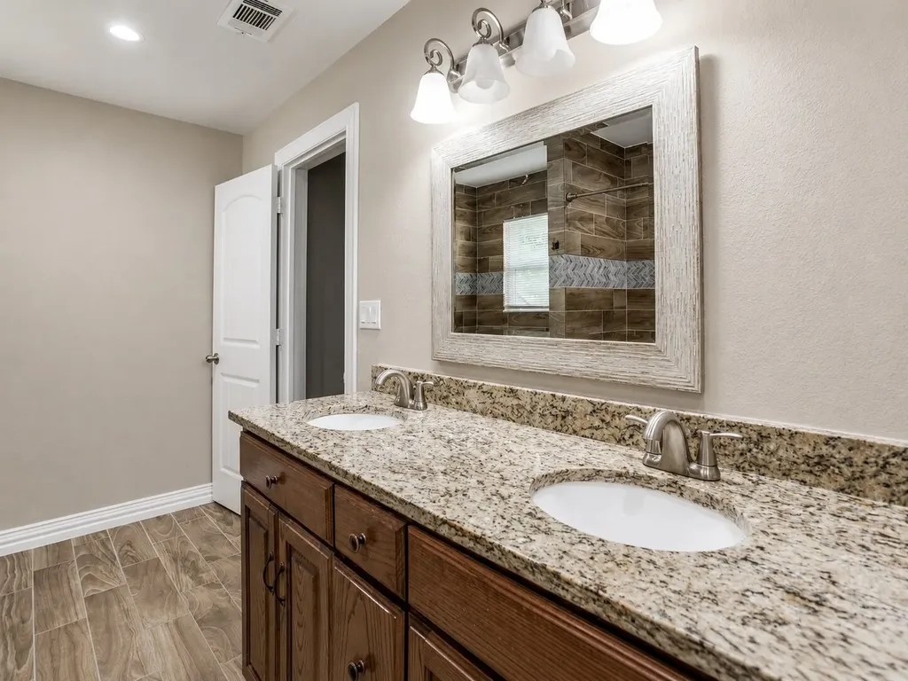 1126 Wilbur Street Dallas TX 75224