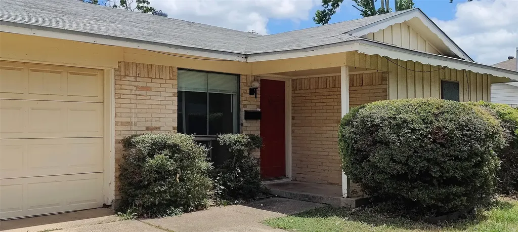 2413 Royal Drive Garland TX 75041