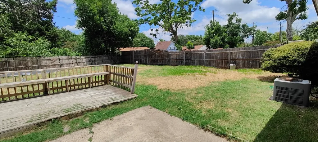 2413 Royal Drive Garland TX 75041