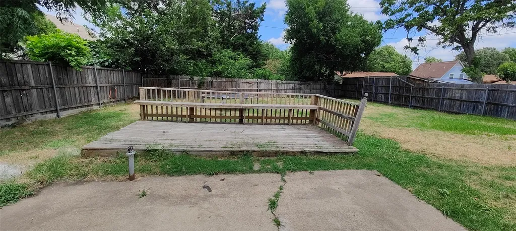2413 Royal Drive Garland TX 75041