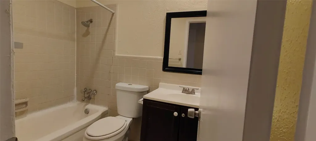 2413 Royal Drive Garland TX 75041