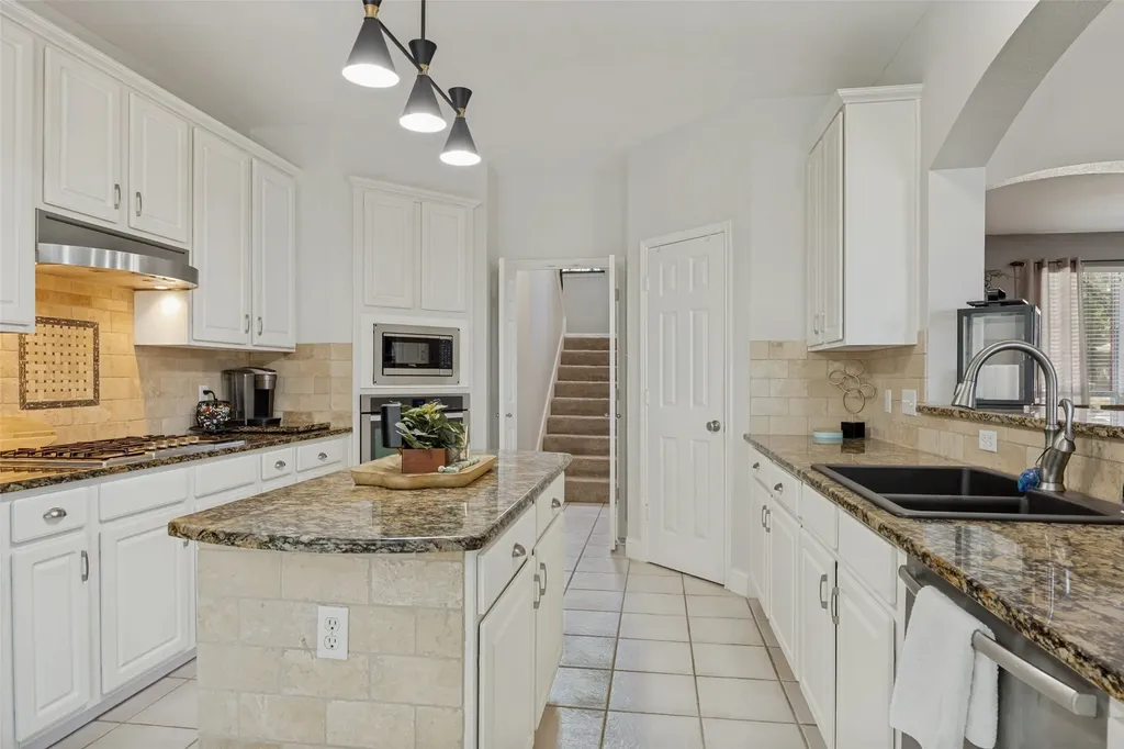 1307 Lighthouse Allen TX 75013