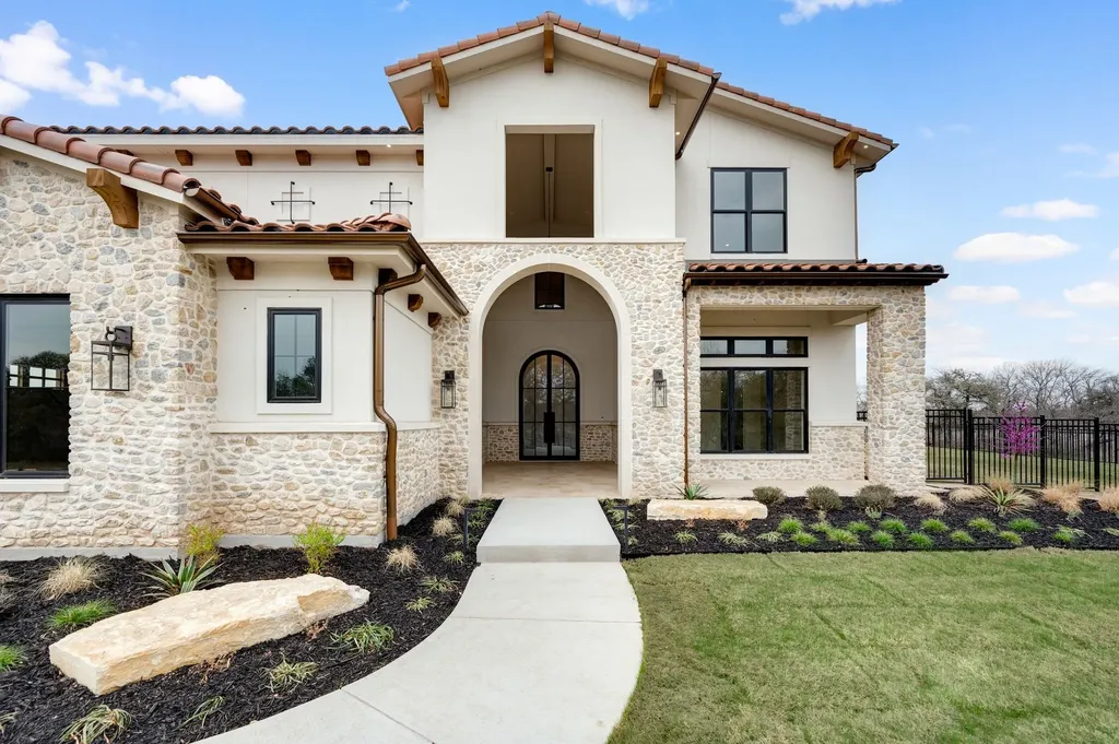 10621 Arrowhead Point Drive Fort Worth TX 76179