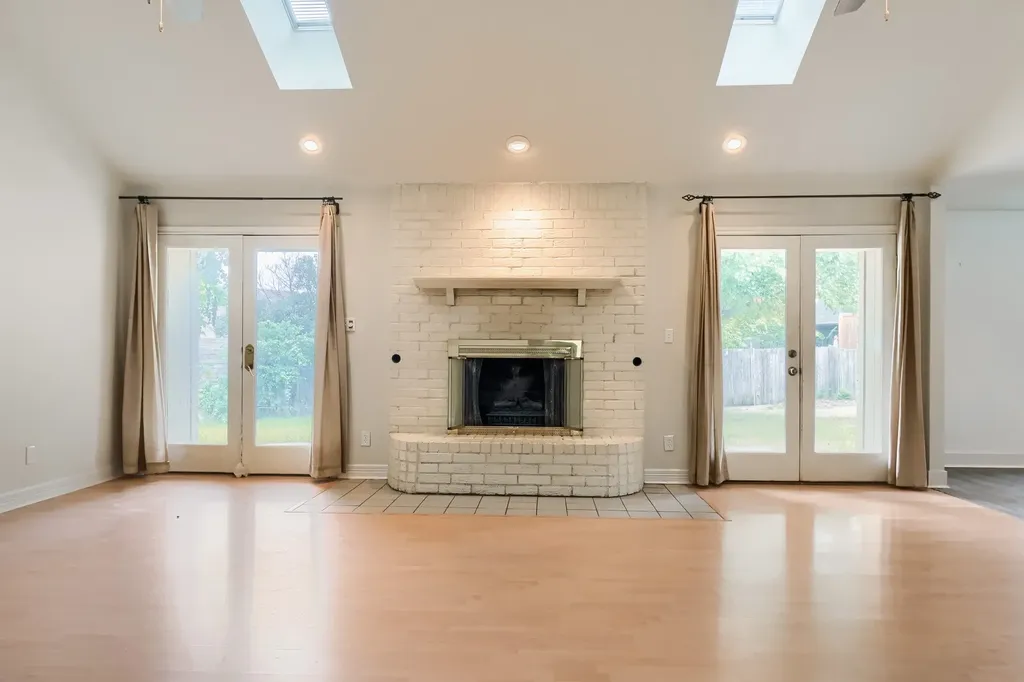 8821 Glen Hollow Drive Fort Worth TX 76179