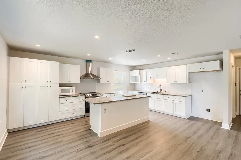 8821 Glen Hollow Drive Fort Worth TX 76179