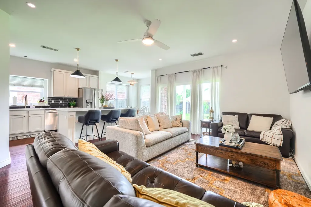 5225 Alec Drive Garland TX 75043