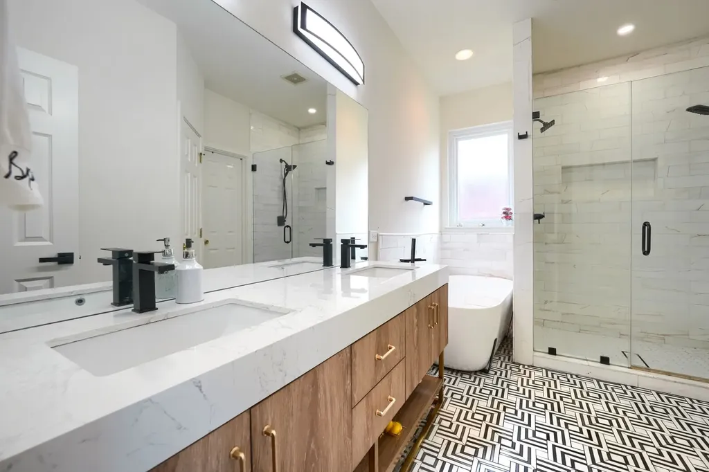 5225 Alec Drive Garland TX 75043