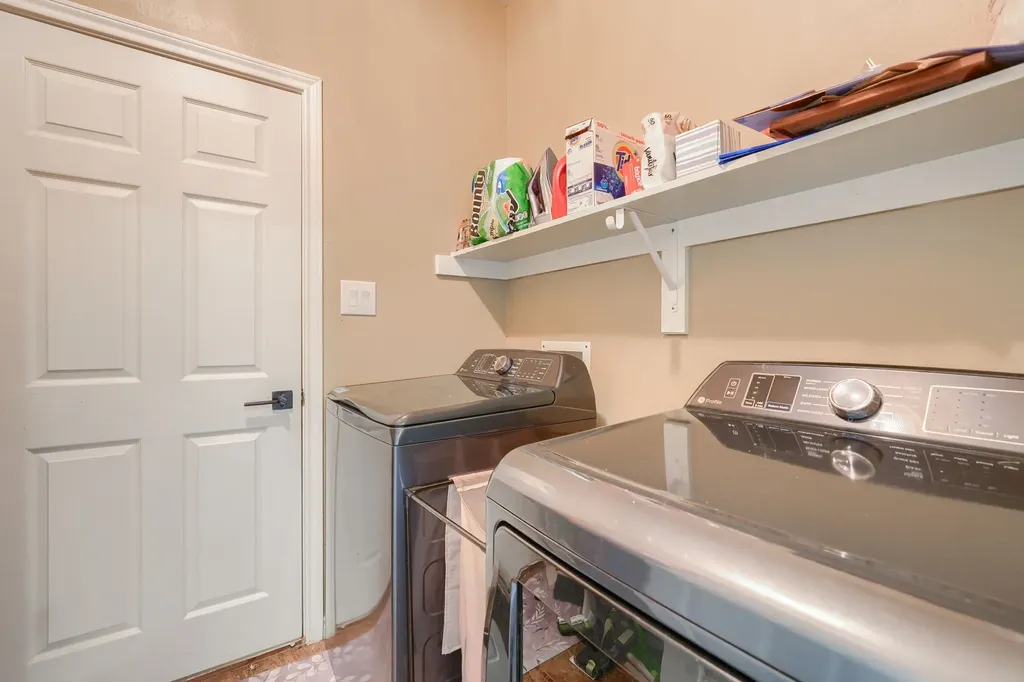 5225 Alec Drive Garland TX 75043