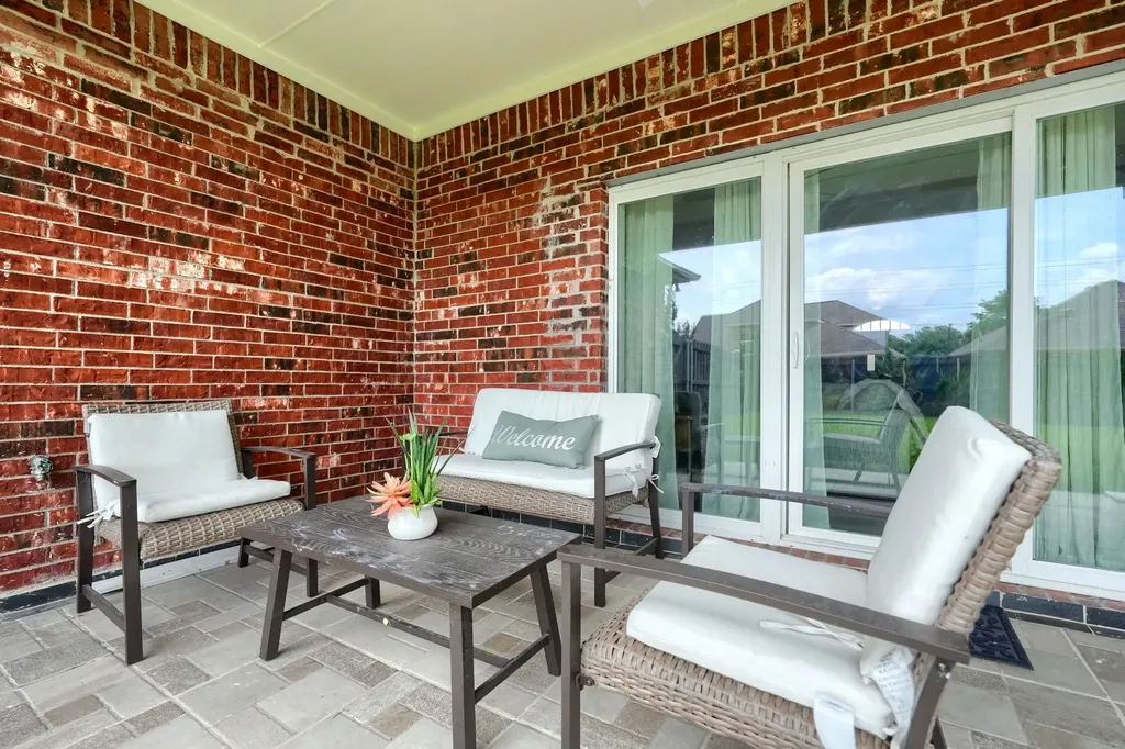 5225 Alec Drive Garland TX 75043