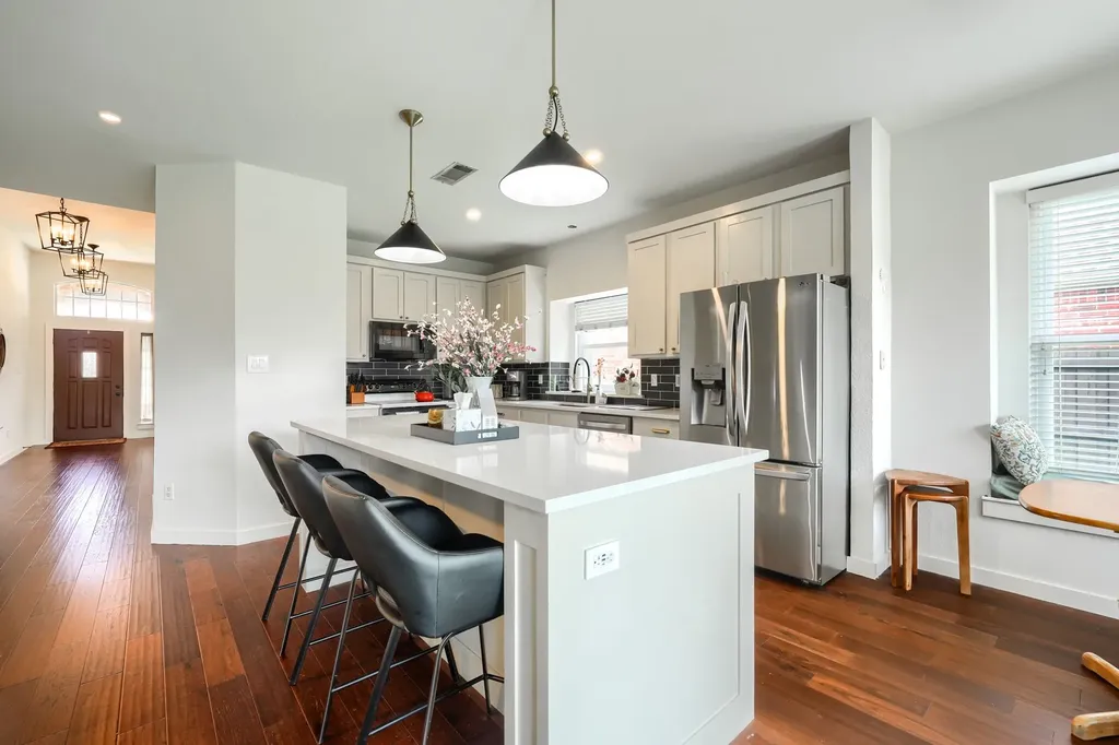 5225 Alec Drive Garland TX 75043