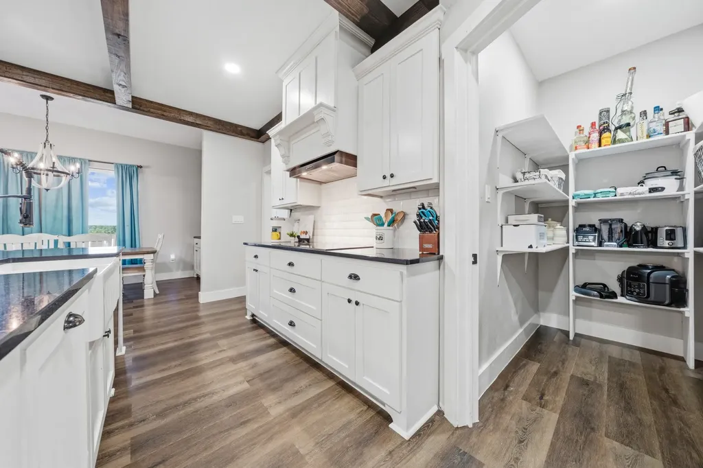372 County Road 2547 Meridian TX 76665