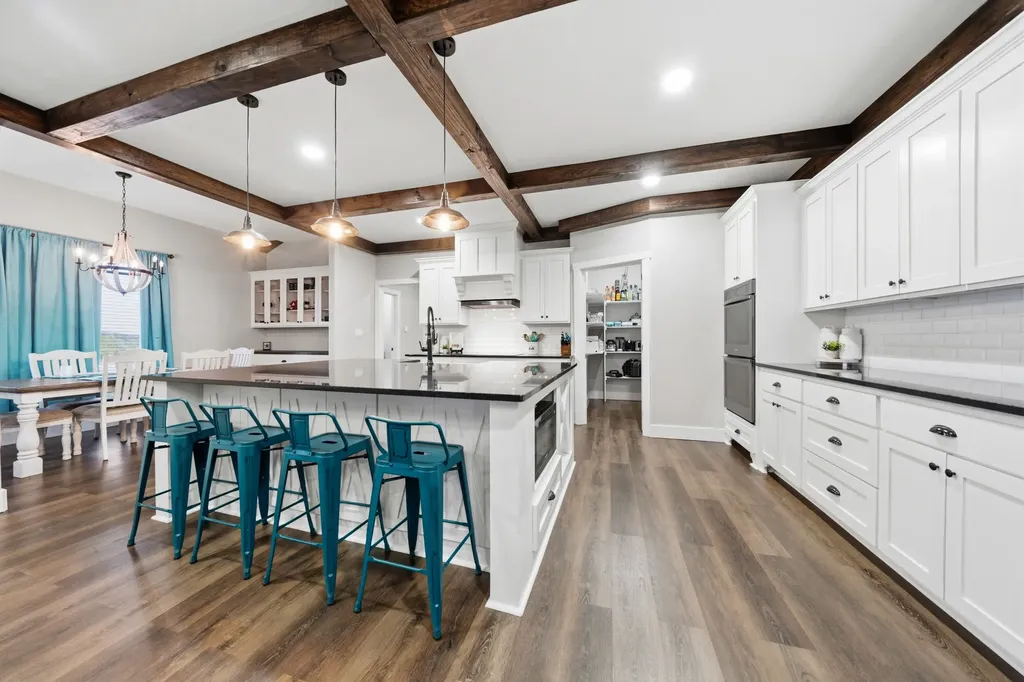 372 County Road 2547 Meridian TX 76665