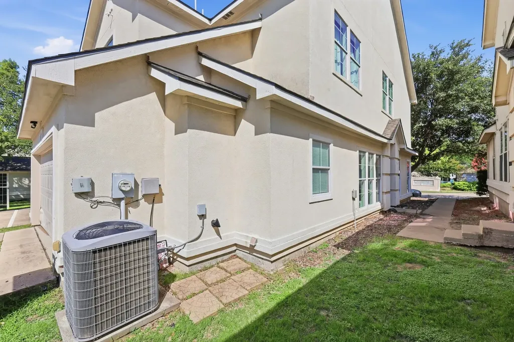 341 Regency Drive Allen TX 75002
