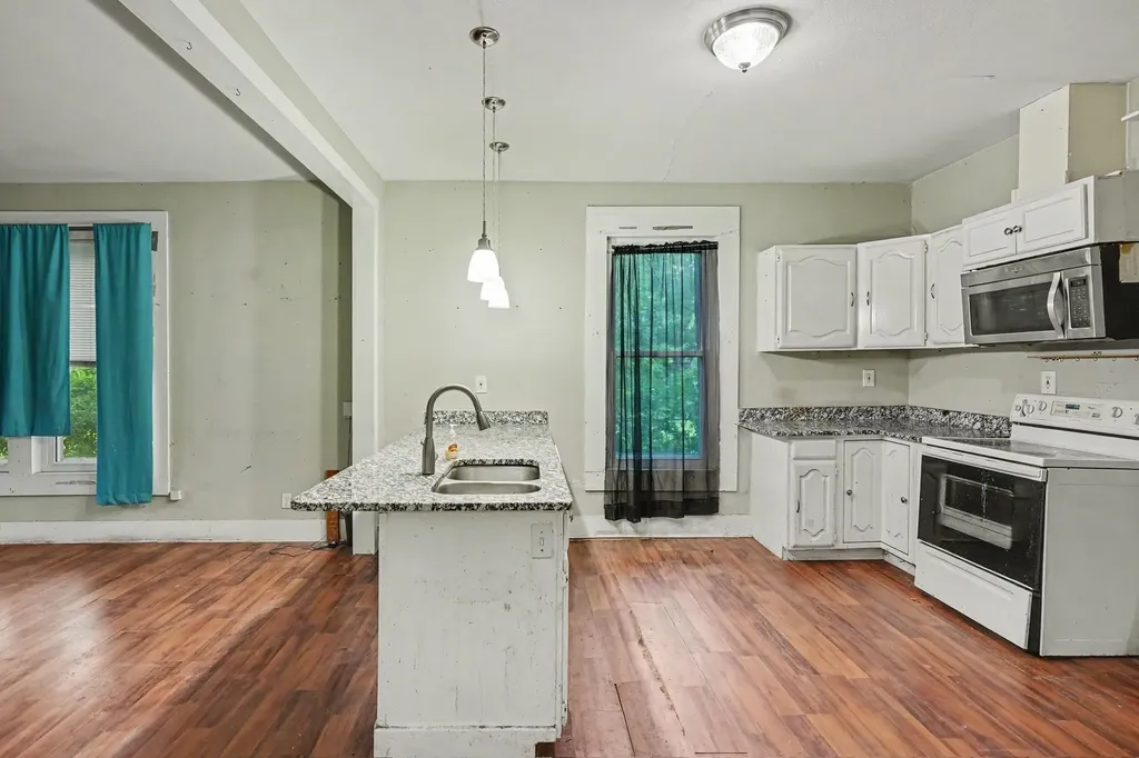 714 Ritchey Street Gainesville TX 76240