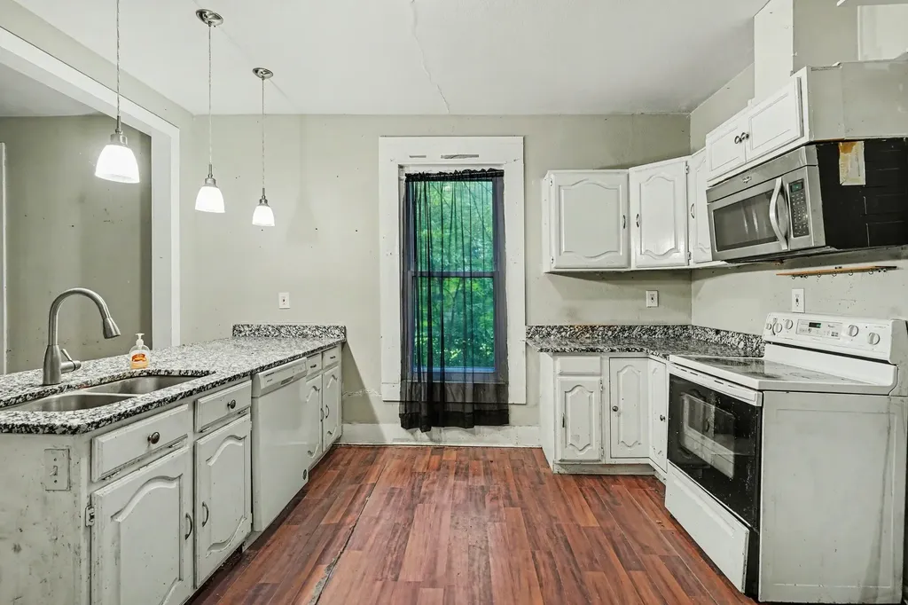714 Ritchey Street Gainesville TX 76240