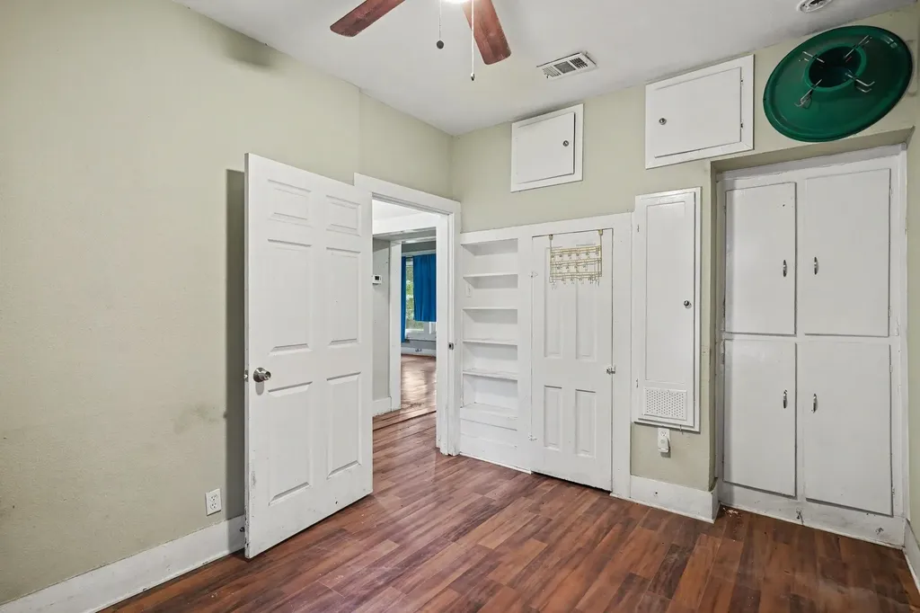 714 Ritchey Street Gainesville TX 76240