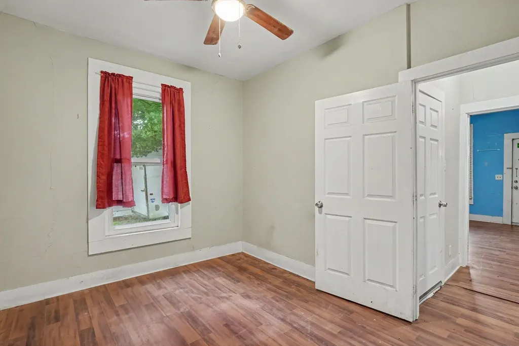 714 Ritchey Street Gainesville TX 76240