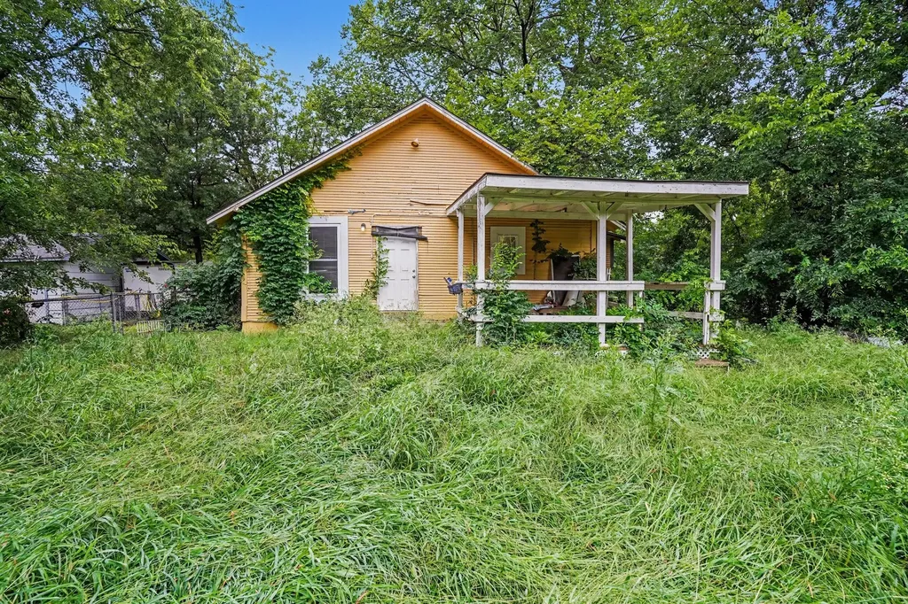 714 Ritchey Street Gainesville TX 76240