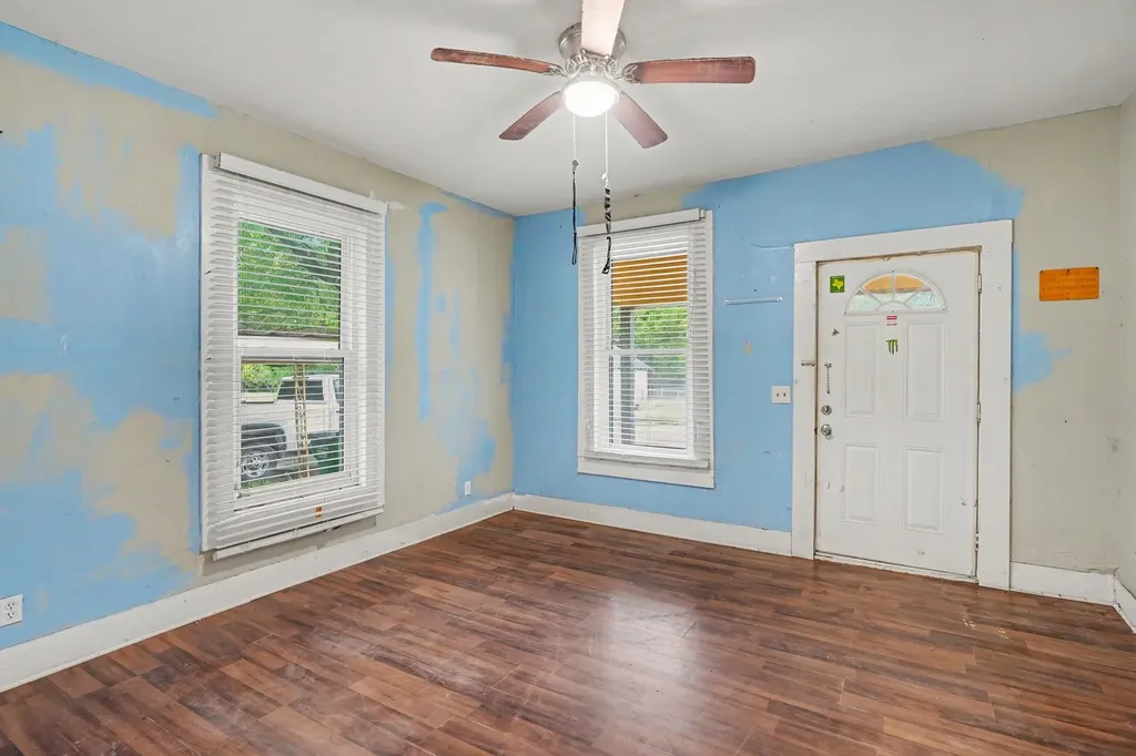 714 Ritchey Street Gainesville TX 76240