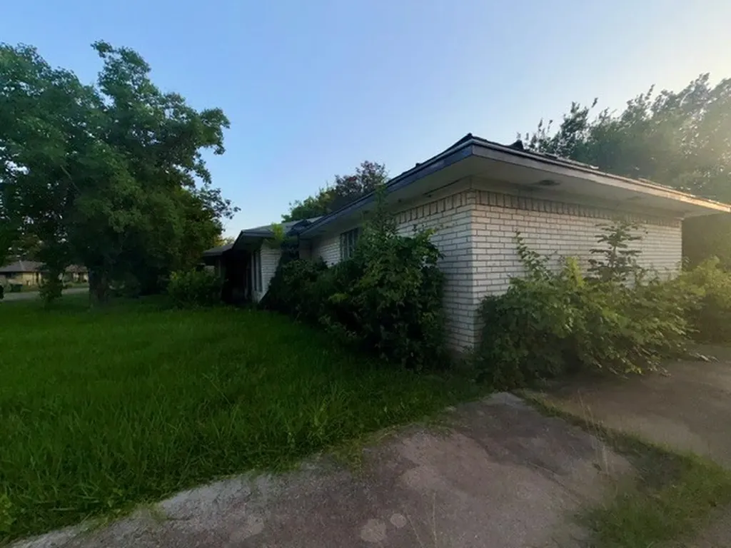 237 Palm Drive Marlin TX 76661