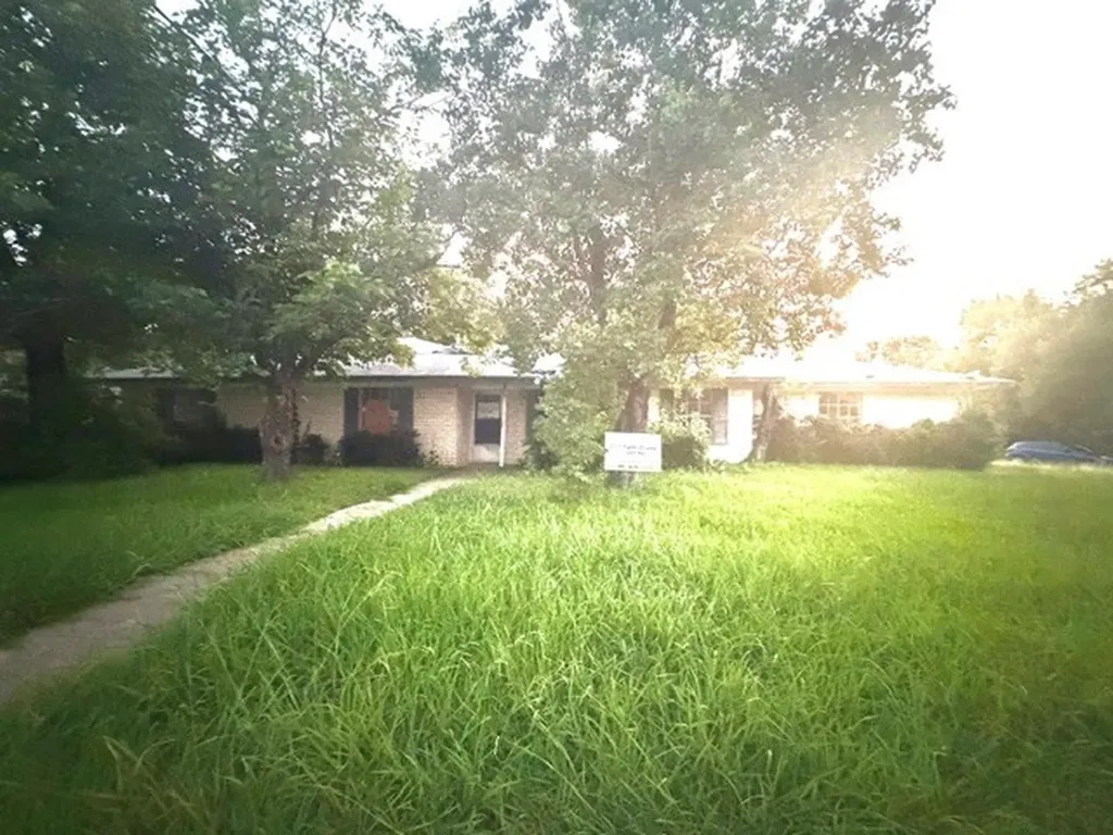 237 Palm Drive Marlin TX 76661