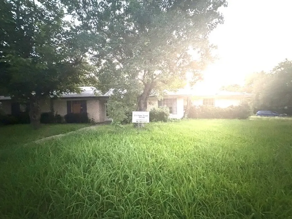 237 Palm Drive Marlin TX 76661