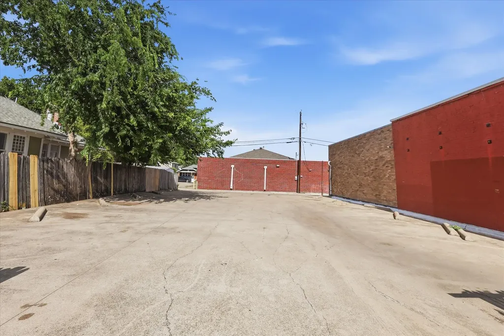 1309 Washington Fort Worth TX 76104