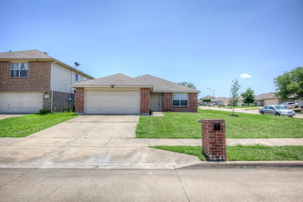 7000 Sylvan Meadows Drive Fort Worth TX 76120