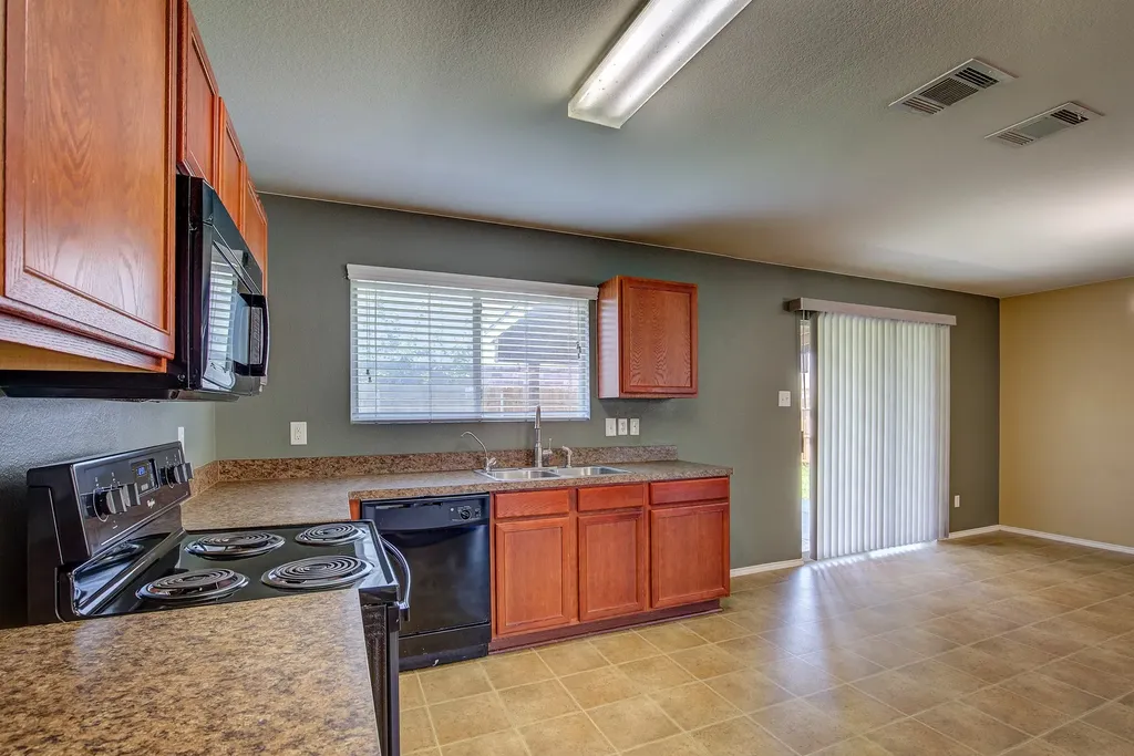 7000 Sylvan Meadows Drive Fort Worth TX 76120