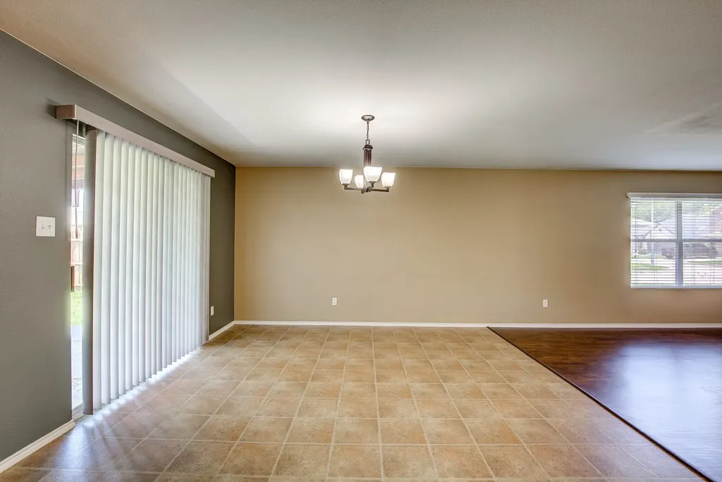 7000 Sylvan Meadows Drive Fort Worth TX 76120