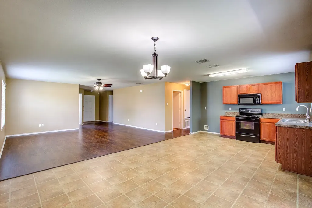 7000 Sylvan Meadows Drive Fort Worth TX 76120