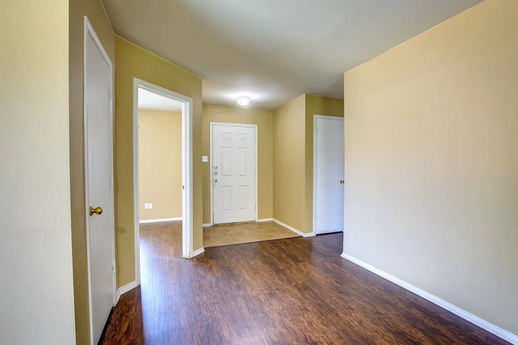 7000 Sylvan Meadows Drive Fort Worth TX 76120