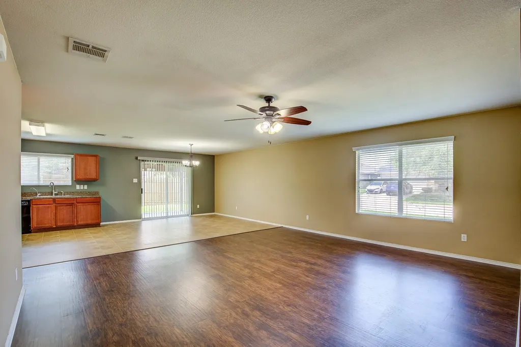 7000 Sylvan Meadows Drive Fort Worth TX 76120